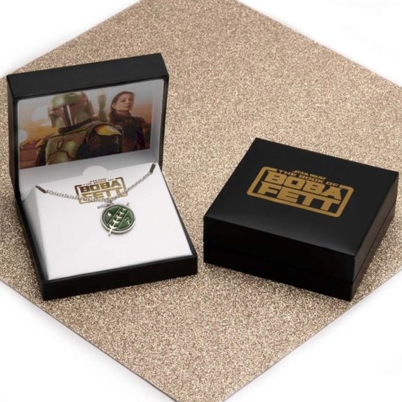 Star Wars Boba Fett Insignia Necklace - Picture 1 of 3